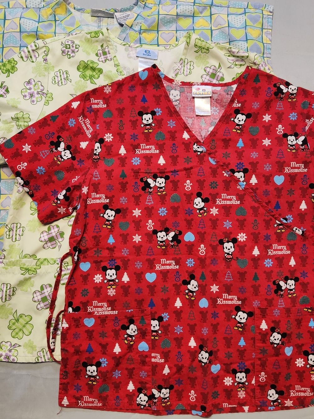 Disney Mickey Mouse Cuties Scrub Top Large Red Kissmouse Christmas Other 2 Free